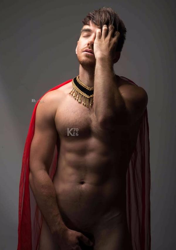 Whoseman-12-芬達Maxime譜出的異國情慾